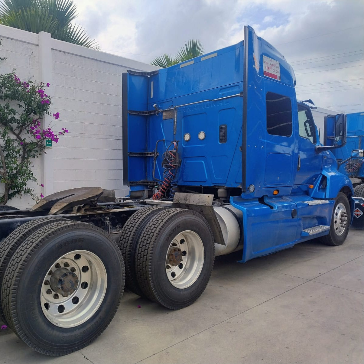 International LT 2021